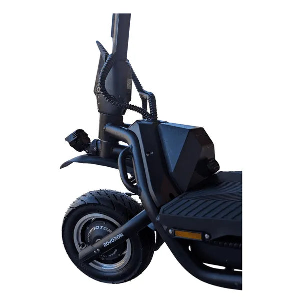 Eleven-inch tubeless tyres on the Rovoron R7 electric scooter
